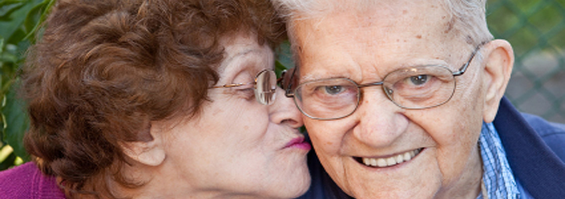 ElderWoman_KissingHusband